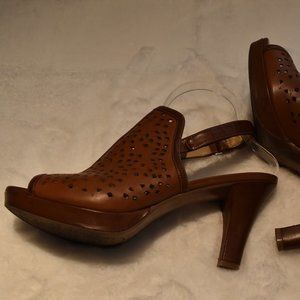 USED Naturalizer Brown Heels Size 10W
